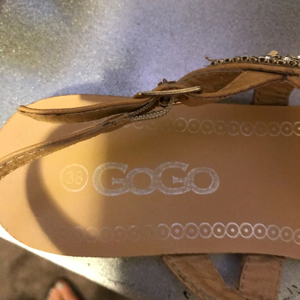 GoGo Made In Italy 🇮🇹  38 Gorgeous Sandals - Picture 7 of 7